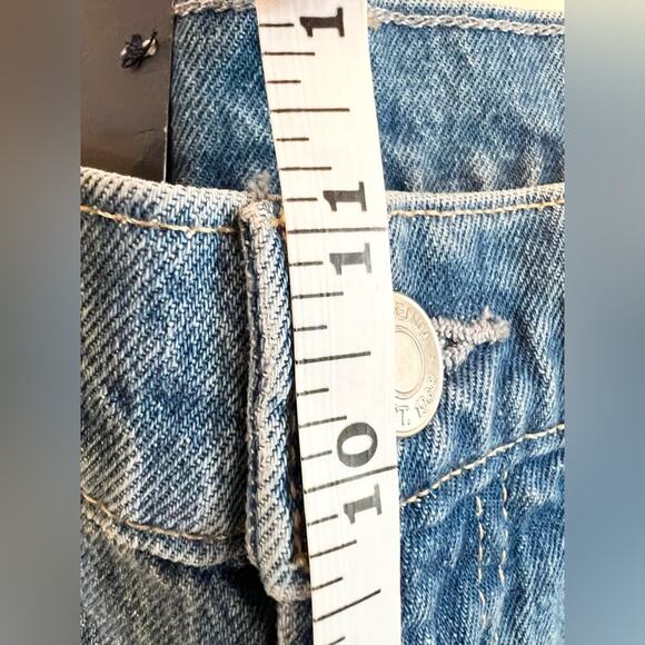 GAP NWT Sky High Rise Cheeky Straight Jeans distressed washwell low stretch 27/4 - Picture 11 of 12